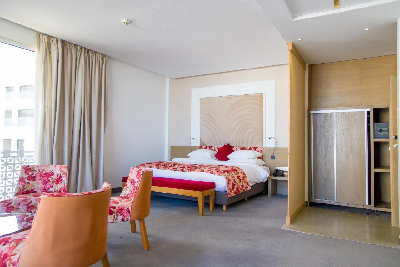 Mandarin Palace Hotel&Spa Tangier Bagian luar foto A room at the hotel