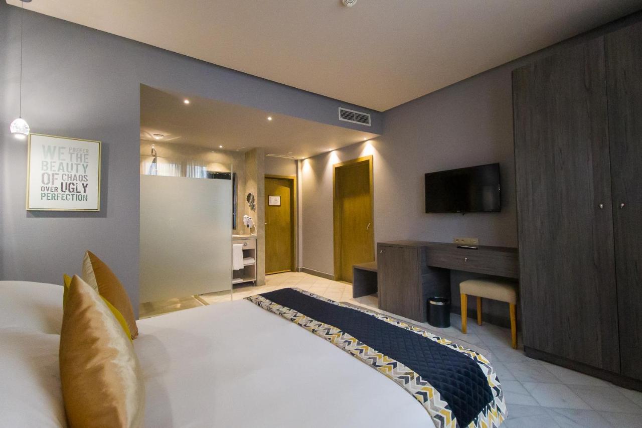 Mandarin Palace Hotel&Spa Tangier Bagian luar foto A room at the hotel