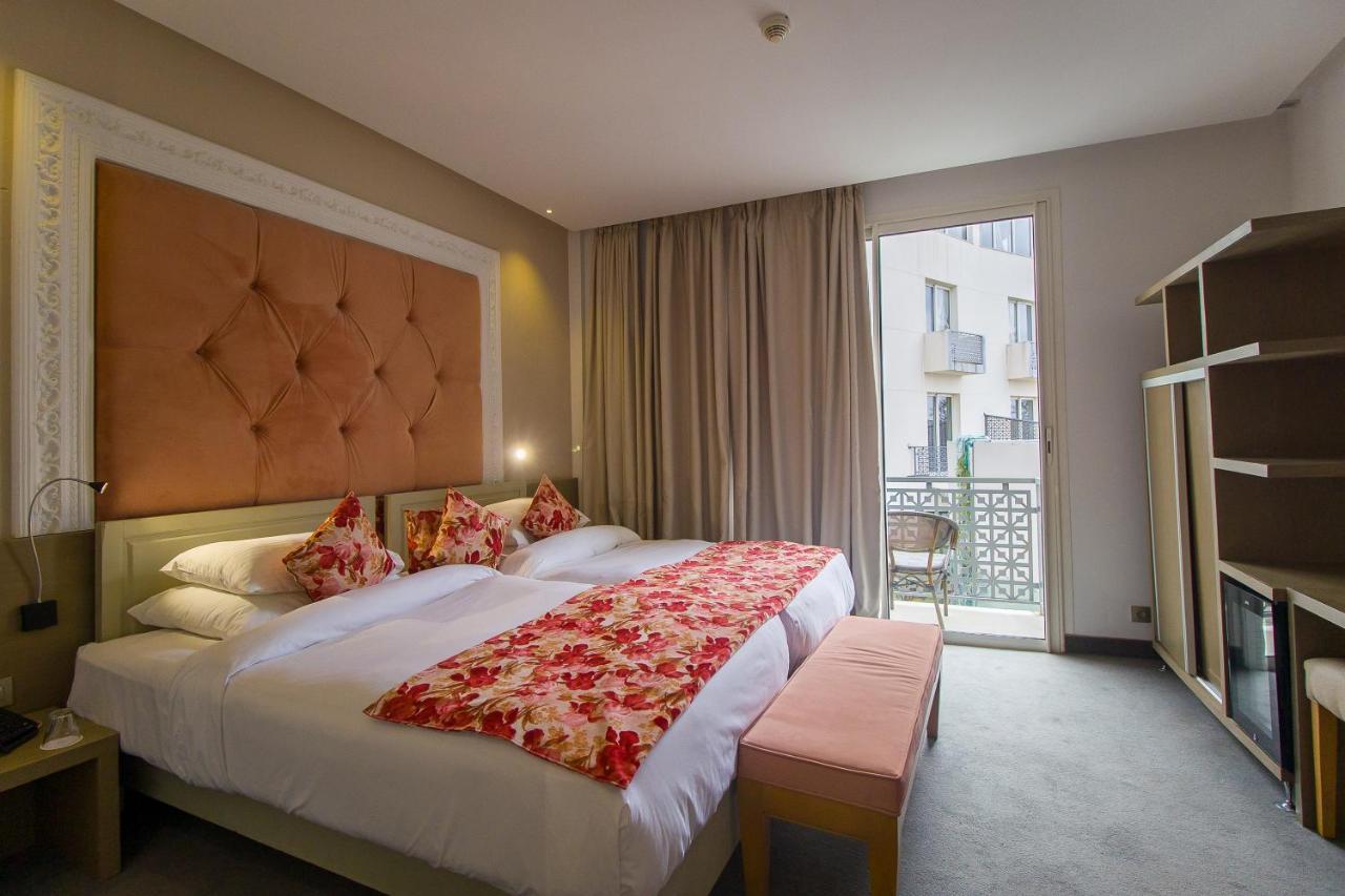 Mandarin Palace Hotel&Spa Tangier Bagian luar foto A room at the hotel